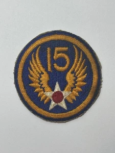 Parche de la 15ª Fuerza Aérea del Ejército de los Estados Unidos Segunda Guerra Mundial - Original Hecho en los Estados Unidos - Imagen 1 de 3