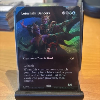 Lotuslight Dancers (Borderless) Tarkir: Dragonstorm Foil - Image 1 of 2