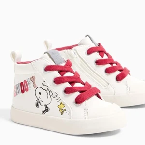 Zara Baby Girls Peanut Snoopy High Tops Sneakers Shoes Size 9.5 NWT - Picture 1 of 5