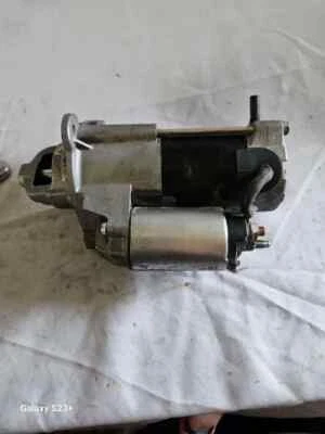 Motor de arranque para Chevrolet Malibu Cruze Buick Encore 2016 2,0 kW/12 V CW 17 dientes Foto 1 de 4