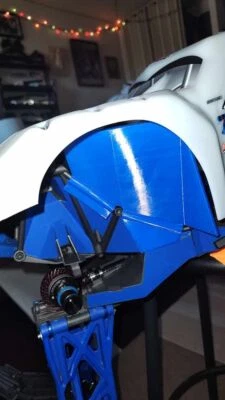 Guardabarros de chasis - Compatible con Traxxas X-Maxx Foto 1 de 4