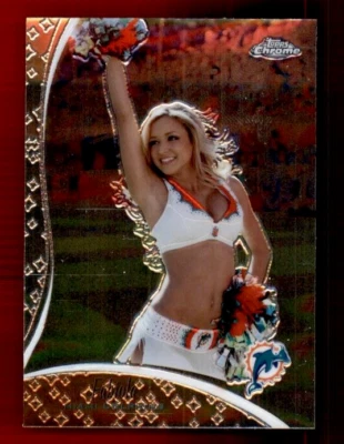 2009 Topps Chrome Cheerleaders #TCC11 Fabiola. - Image 1 of 2