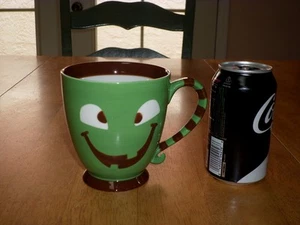 STARBUCKS COFFEE - CRAZY GREEN FACE IMAGE, Ceramic Coffee JUMBO Mug / Cup, VINT - Picture 1 of 9