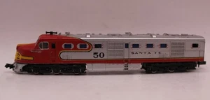 LOCOMOTORA DIÉSEL SANTA FE CALIBRE N CON COR #50 motorizada - Imagen 1 de 7