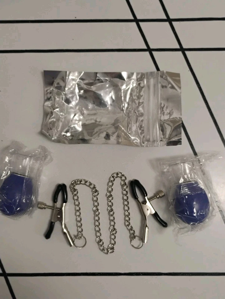 Abrazaderas de pezón de metal ajustables con esclavo de cadena🎄🎁 Foto 1 de 1
