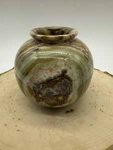 Green Brown Onyx Vase Vessel Urn Stone Sculpture 5” Tall 4.5” Wide BEAUTIFUL - Picture 1 of 12