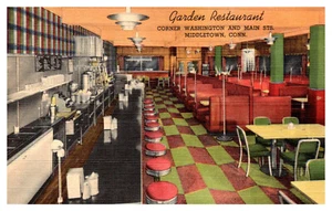 MIDDLETOWN, CONNECTICUT - GARDEN RESTAURANT INTERIOR - VINTAGE LINEN POSTCARD - Picture 1 of 2