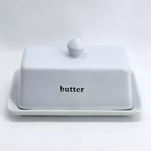 BISTRO BLANC STONEWARE CREAM CERAMIC BUTTER DISH-HOUSEWARE-KITCHENWARE-SERVEWARE - Picture 1 of 9