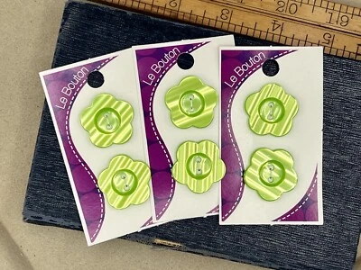 3 Cards Novelty Buttons Lime Green Flowers Blumenthal Lansing Sewing Crafts - Image 1 of 4