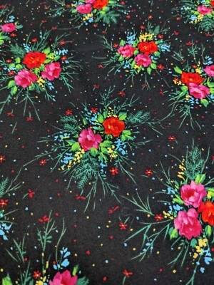 Material de tela de costura con estampado de flores florales ramo rosa rojo negro 2,5 yardas Foto 1 de 4