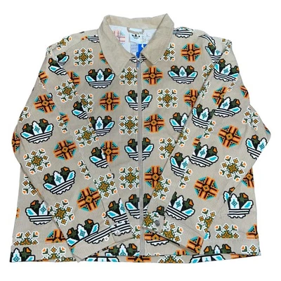 Jaqueta Coach Masculina Adidas FW25 Monograma Estampa Allover Extra Grande Nova JY2996 - Imagem 1 de 4