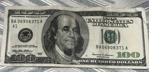 100 Dollar Bill Series 1999 - Picture 1 of 2