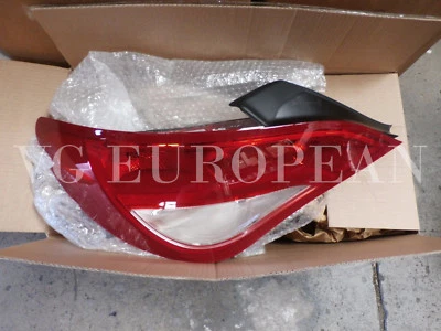 Luz trasera izquierda genuina Mercedes-Benz Clase CLA NUEVA CLA250  Foto 1 de 4