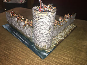 46 Painted 1/72 Pirates w Seawall Fortress w 6 Cannon & Crew and Pirate Leader !