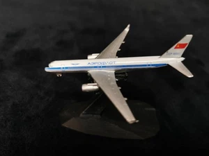 Soviet Airlines Russia Tupolev TU-204 Schabak 1:600 Scale Diecast Aircraft Model - Bild 1 von 5