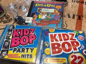 Kidz Bop, Vol. 22/Party HitsKidz Bop Kids 2 CD Lot 2017 33 Tracks Total - Picture 1 of 3