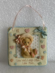Enesco Cherished Teddies "Quilts of Friendship" Bär mit Strohhut Wandrelief - Bild 1 von 18