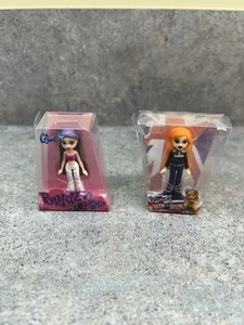 20 Years Bratz Limited Edition Minis Series 1 Cloe & Cloe Pretty ‘N’ Punk - Picture 1 of 5