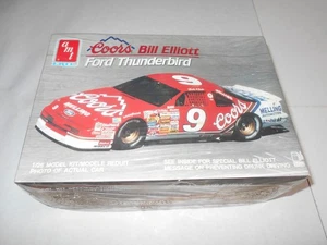 COORS #9 RED FORD  BILL ELLIOTT  THUNDERBIRD - NASCAR- 1:25 SCALE PLASTIC MODEL - Picture 1 of 5