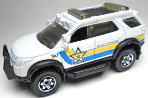 2015 MATCHBOX FORD EXPLORER NO.8 SHERIFF WHITE 1:70 DIECAST 2 3/4" TRUCK W/ BLUE - Picture 1 of 6