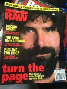 Revista WWF WWE RAW FEBRERO 2000 Mick Foley + Póster Diva Terri Runnels - Imagen 1 de 3