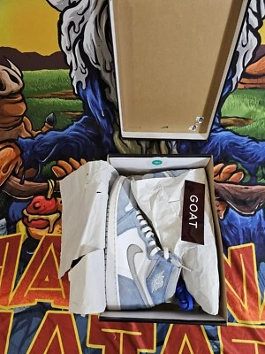 Usado - Hombre Talla 8.5 - Jordan 1 Retro OG Alto 'Hyper Royal' Foto 1 de 4