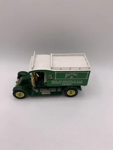 USED MATCHBOX - MODELS of YESTERYEAR No Y25 1983 - RENAULT PERRIER VAN #132 - Picture 1 of 6