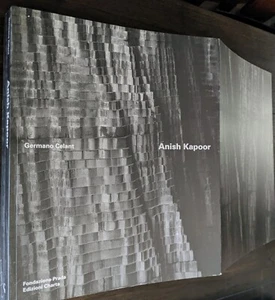 1996 Germano Celant "ANISH KAPOOR" First Edition FINE Softcover w/ French Flaps - Foto 1 di 12