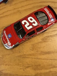 Kevin Harvick #29 GM Goodwrench / Bud Shootout / 2003 Monte Carlo 1:24 - Bild 1 von 3