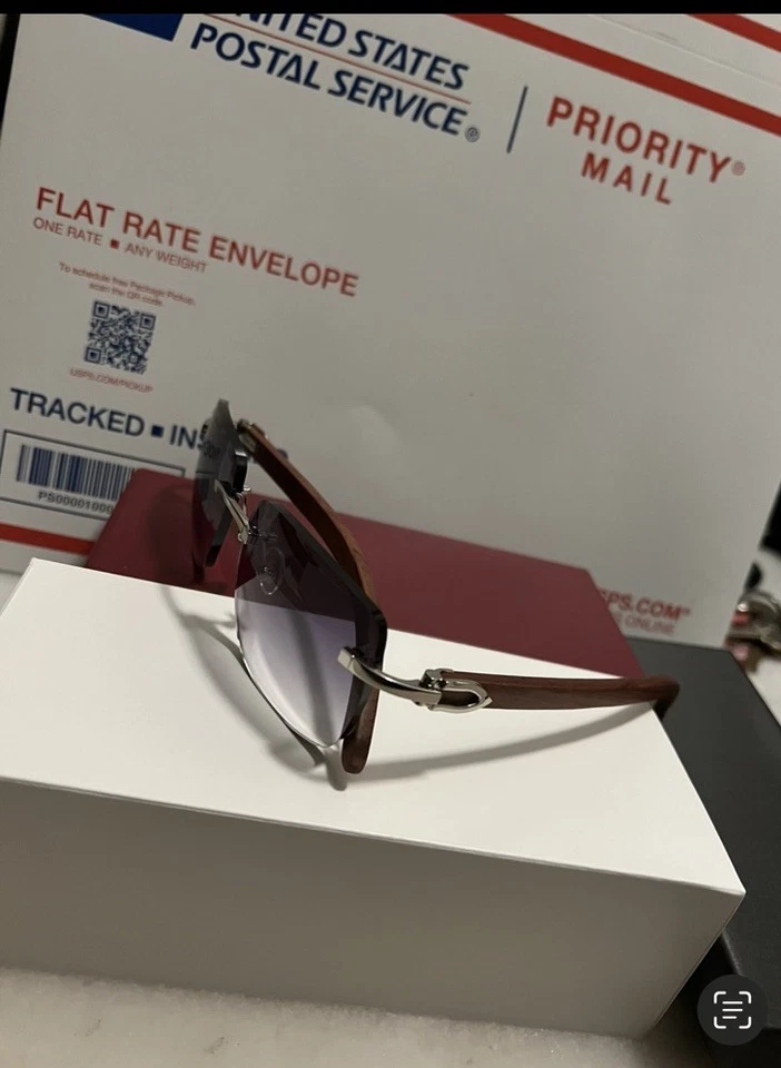 Firma Big C Oro Cuadrado/Claro/Gris/Marrón Cuerno de Búfalo Madera Buffs Gafas Foto 1 de 4