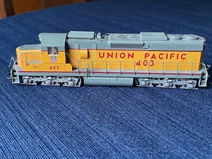 Atlas 7575 HO Scale SD24 Diesel Locomotive - Union Pacific Road #403 - Picture 1 of 8