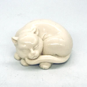 Franklin Mint Curio Cats Collection - Sleeping Curled Cat - Picture 1 of 6