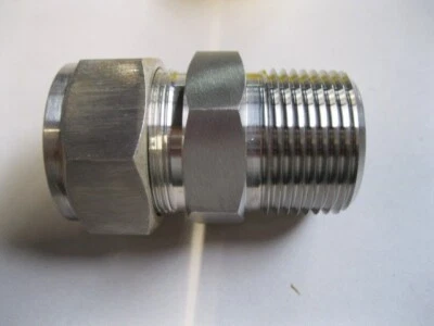 TUBEFIT SS316 16T  1"Tube Fitting × 1" Male NPT 316 SS, H3772 - Image 1 of 3