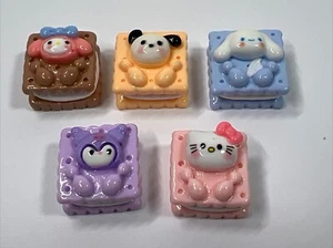 Hello Kitty Ice Cream Cookie Sandwich Resin Figure Set of 5 Pochacco Kuromi New - Picture 1 of 8