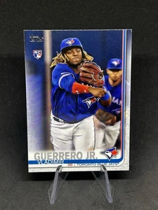 2019 Topps Update Series Vladimir Guerrero Jr. #US1 Throwing RC Rookie Blue Jays - Bild 1 von 2