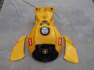 APRILIA Tuono 1000 V4 R 11-13 Benzintank PATROL TANK Lacksatz fairing - Bild 1 von 5