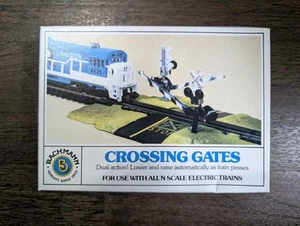 Bachmann item # 46720 Crossing gates with dual action N Scale Open Box - Picture 1 of 5