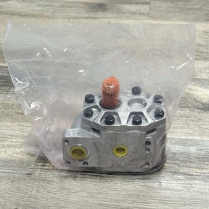 Atlantic Quality Parts Hydraulic Pump Fits CaseIH 93835C92 1701-1015 - Open Box - Picture 1 of 6