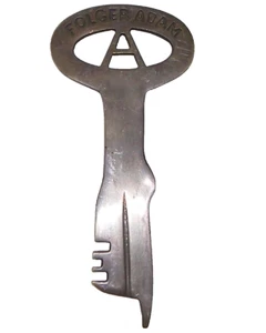 Llave grande de latón Folger Adam Key - Imagen 1 de 2