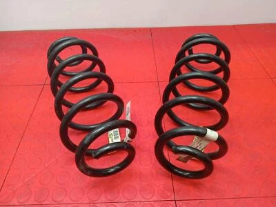Juego de dos muelles helicoidales de suspensión trasera Chrysler 200 2015-2017 OEM 5168722AA Foto 1 de 4