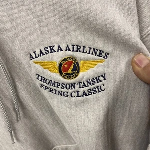 ALASKA AIRLINES "Thompson Tanksy Spring Classic" Men Large Pull Over Sweatshirt  - Picture 1 of 11