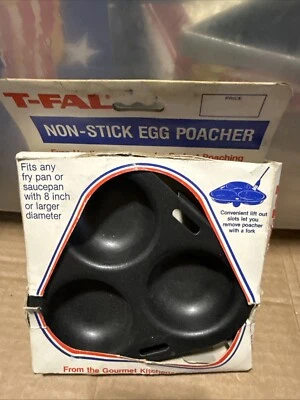 T-Fal Non-Stick Egg Poacher Fits 8” Saucepan Model#EP300 Vintage - Image 1 of 4