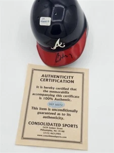 Atlanta Braves Mini Plastic Batting Helmet signed by Greg Maddux - Picture 1 of 6