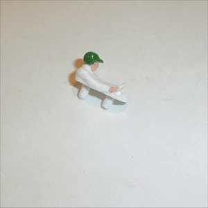 Dinky Toys 242 Ferrari Racing Car Driver Figure Green Helmet - Picture 1 of 4