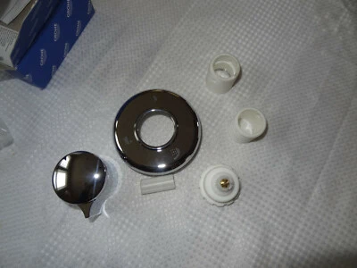 Juego de molduras Grohe 19 905 000 Sentosa en cromo - abierto Foto 1 de 4