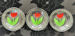 Kosta Boda 3x Red Tulipa Plates, Ulrica Hydman-Vallien Hand-painted Signed 19cms - Picture 1 of 8