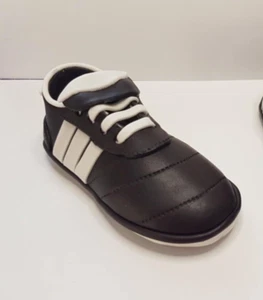 Essbare Adidas Style Fußballschuhe Cake Topper Dekoration - Bild 1 von 3