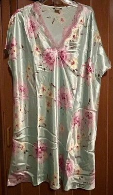 JONES NEW YORK Kimono 1X BATA ENVOLVENTE Rosa FLORAL Cinturón y Vestido Corto a Juego 2X Foto 1 de 4