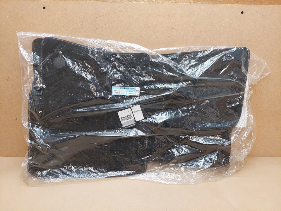 Dacia Jogger Floor Mats 5 Pieces Comfort Carpet 749020162R Genuine NEW - Image 1 of 4