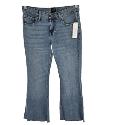 Pantalones de mezclilla BDG Urban Outfitters para mujer 27 lavado claro recortados patada acampanada dobladillo crudo Foto 1 de 4